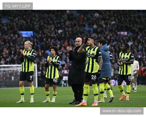 瓜迪奥拉控球体系微调，曼城客场逆转展现适应性